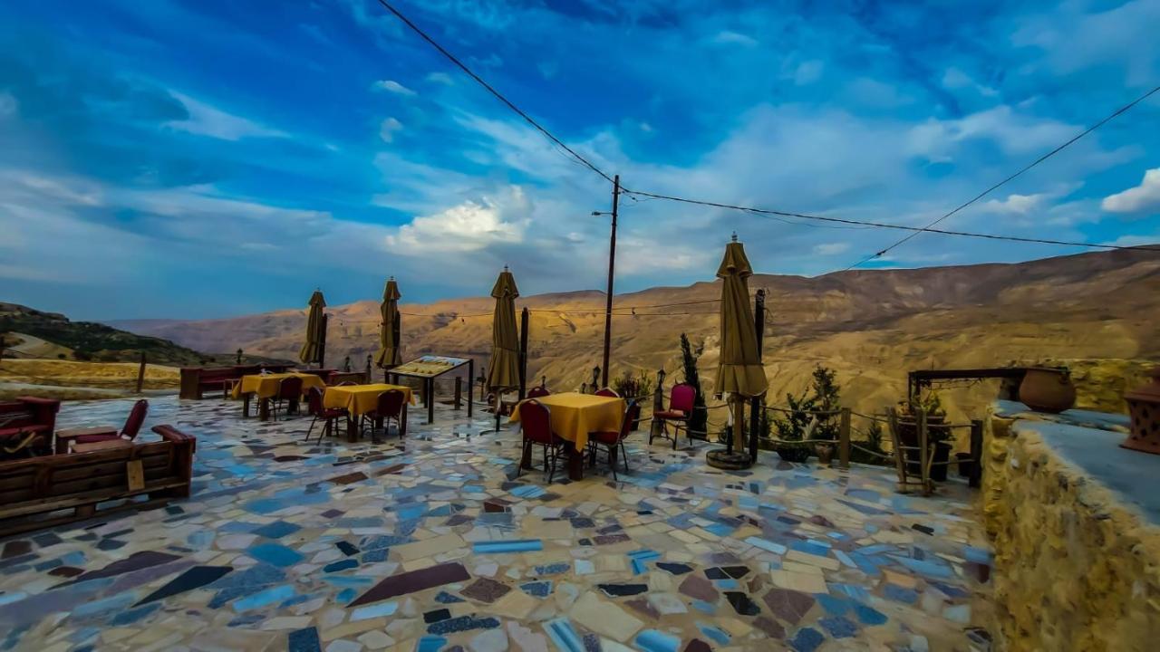 Mumia Restaurant & House Guest House Karak Ngoại thất bức ảnh